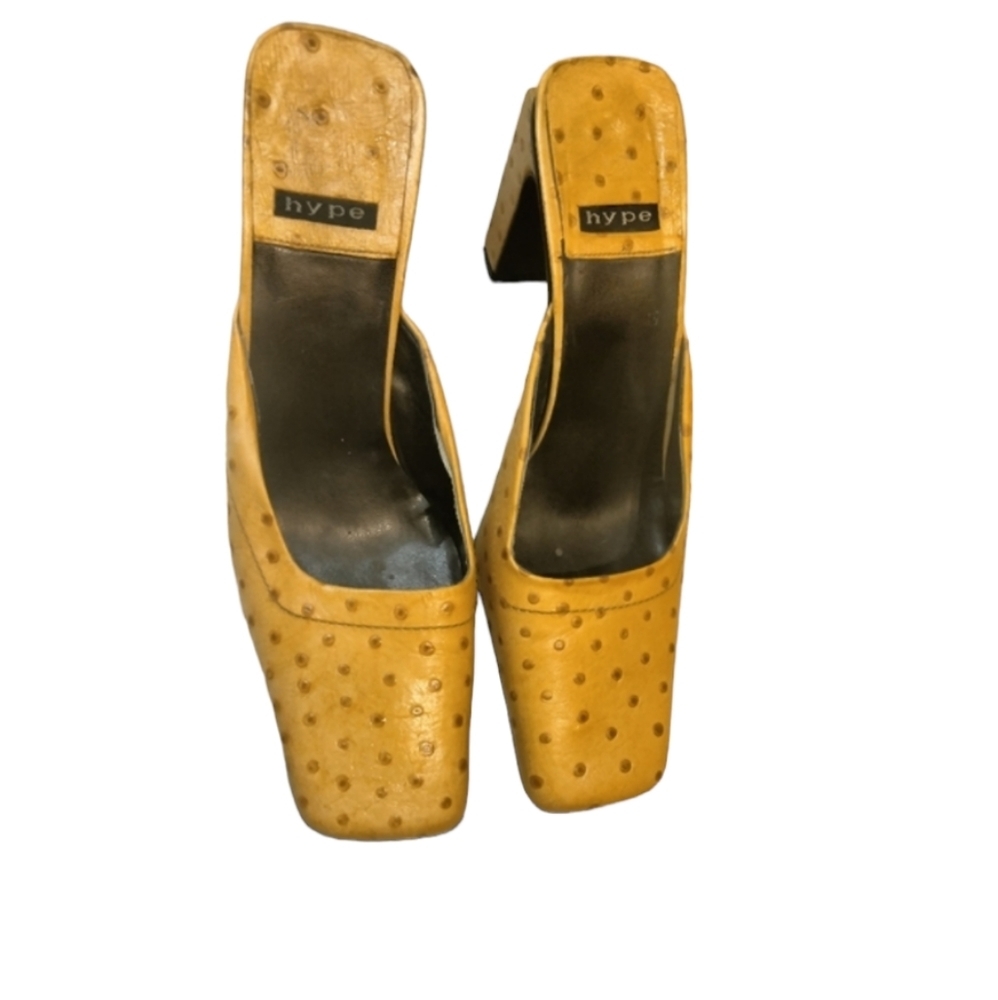 HYPE Textured Leather High Heel Tucked Golden/Tan SZ 8 vintage Y2K Classy Retro